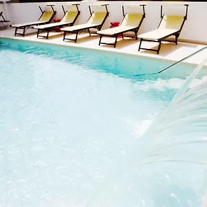 hotel-tiffany-resort.emilia-romagnahotels.net/